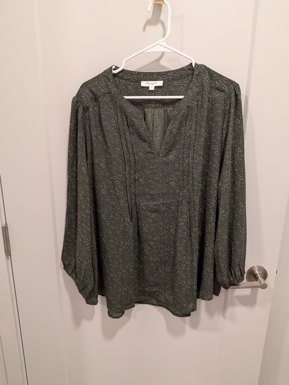 Green Printed Long-Sleeve Peasant Blouse